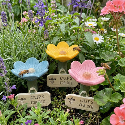 Darolio®🐝Flower-Shaped Bee Watering Station💧